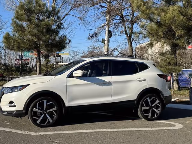 Nissan Rogue Sport - фото 3