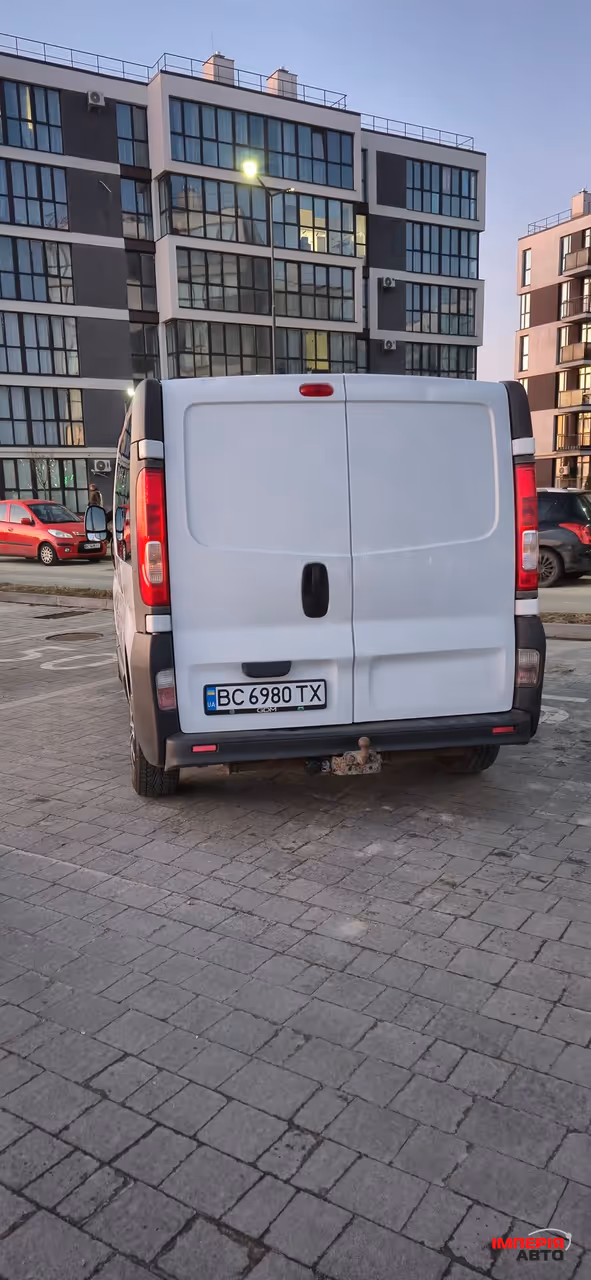 Opel Vivaro - фото 7