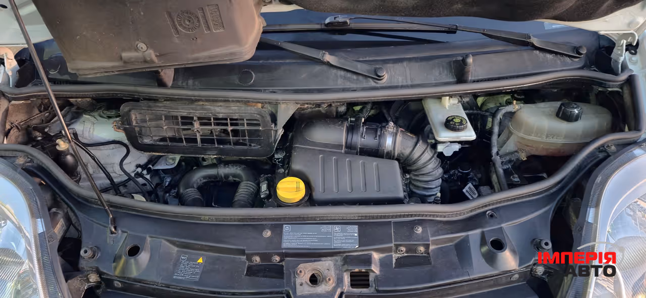 Opel Vivaro - фото 15