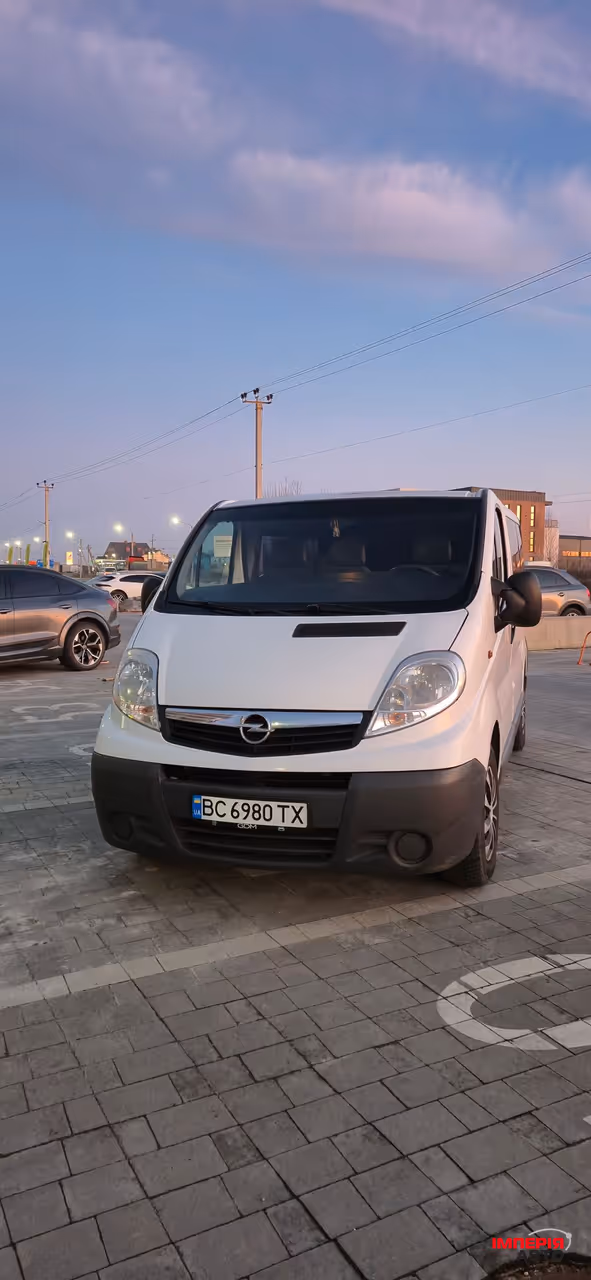 Opel Vivaro - фото 6
