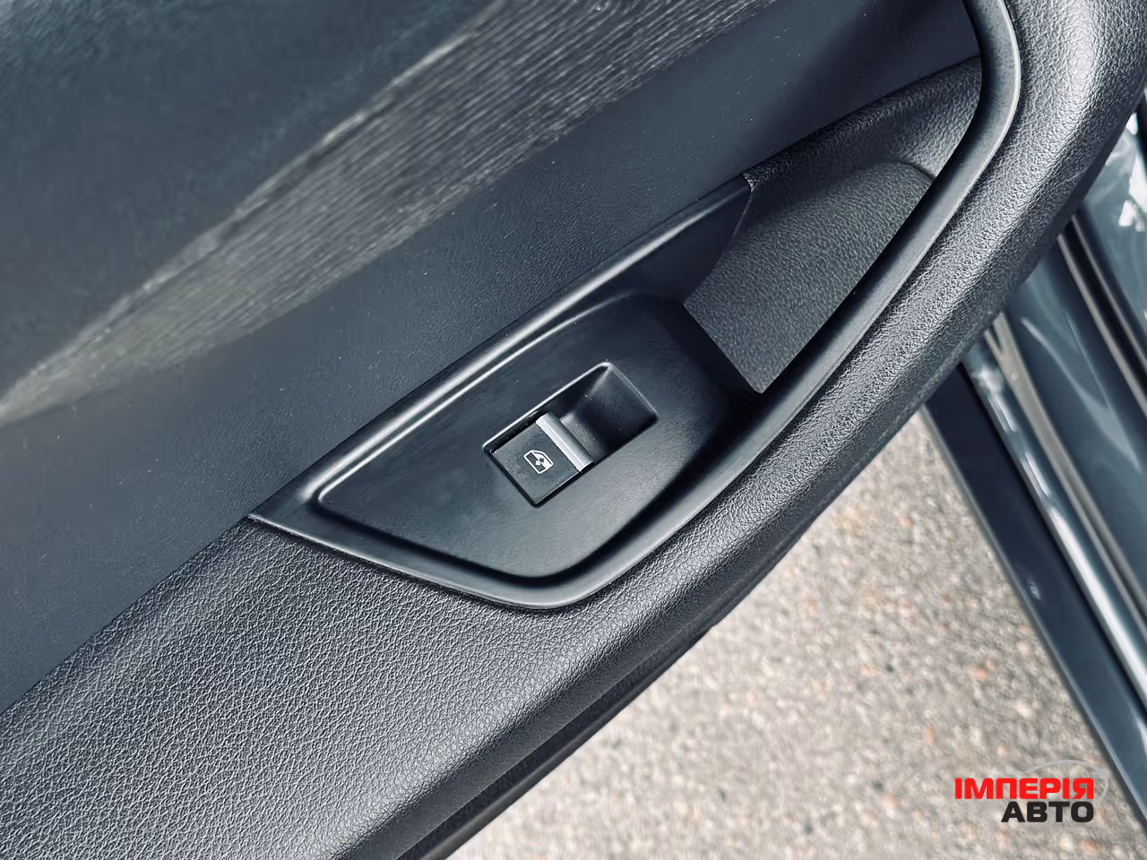 Audi A4 - фото 10