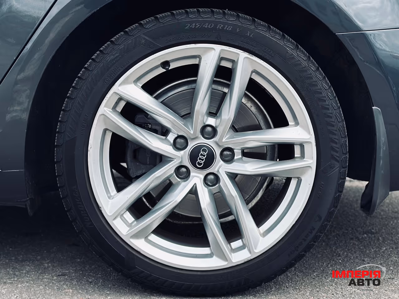 Audi A4 - фото 19
