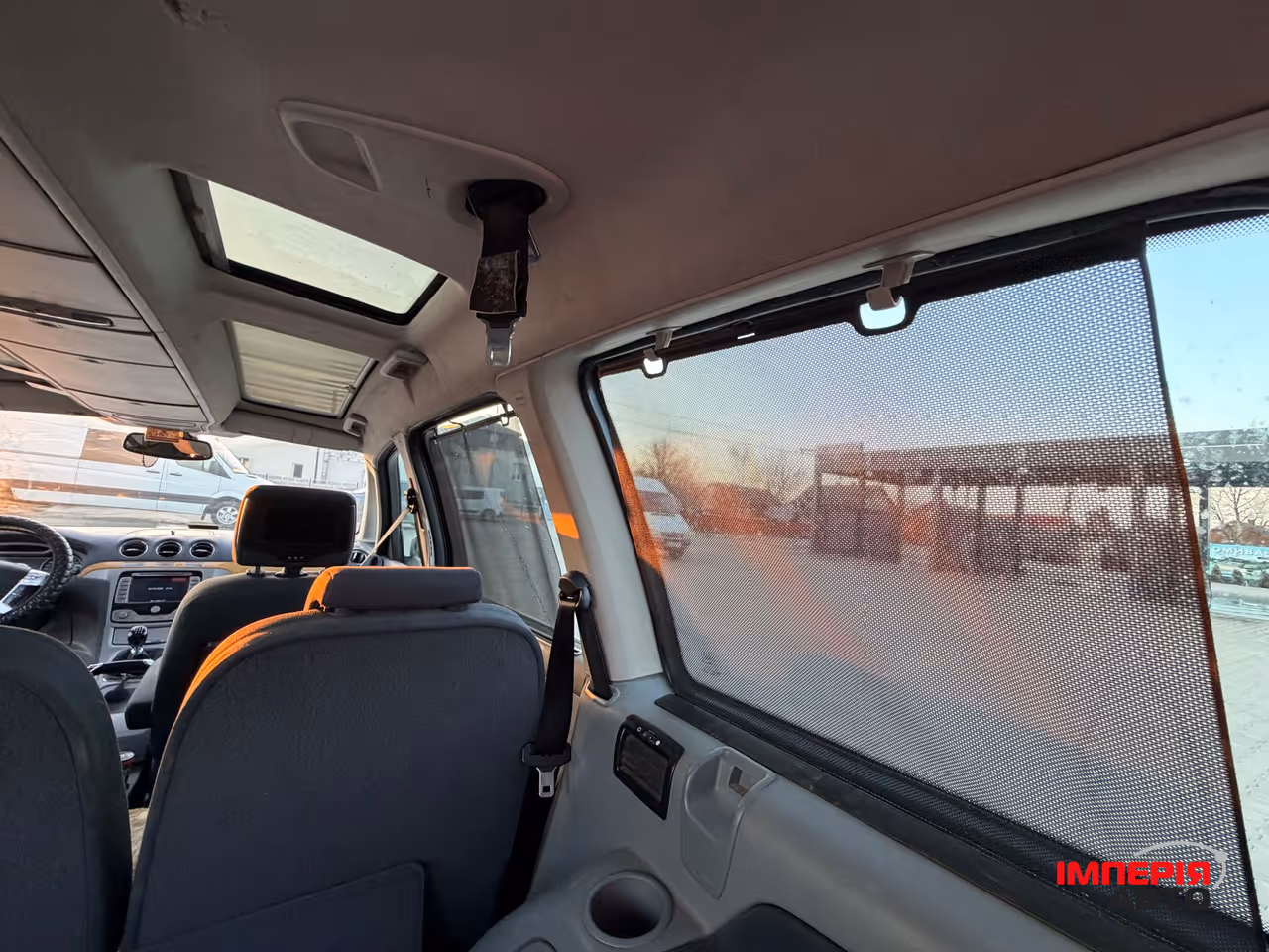 Ford Galaxy - фото 25