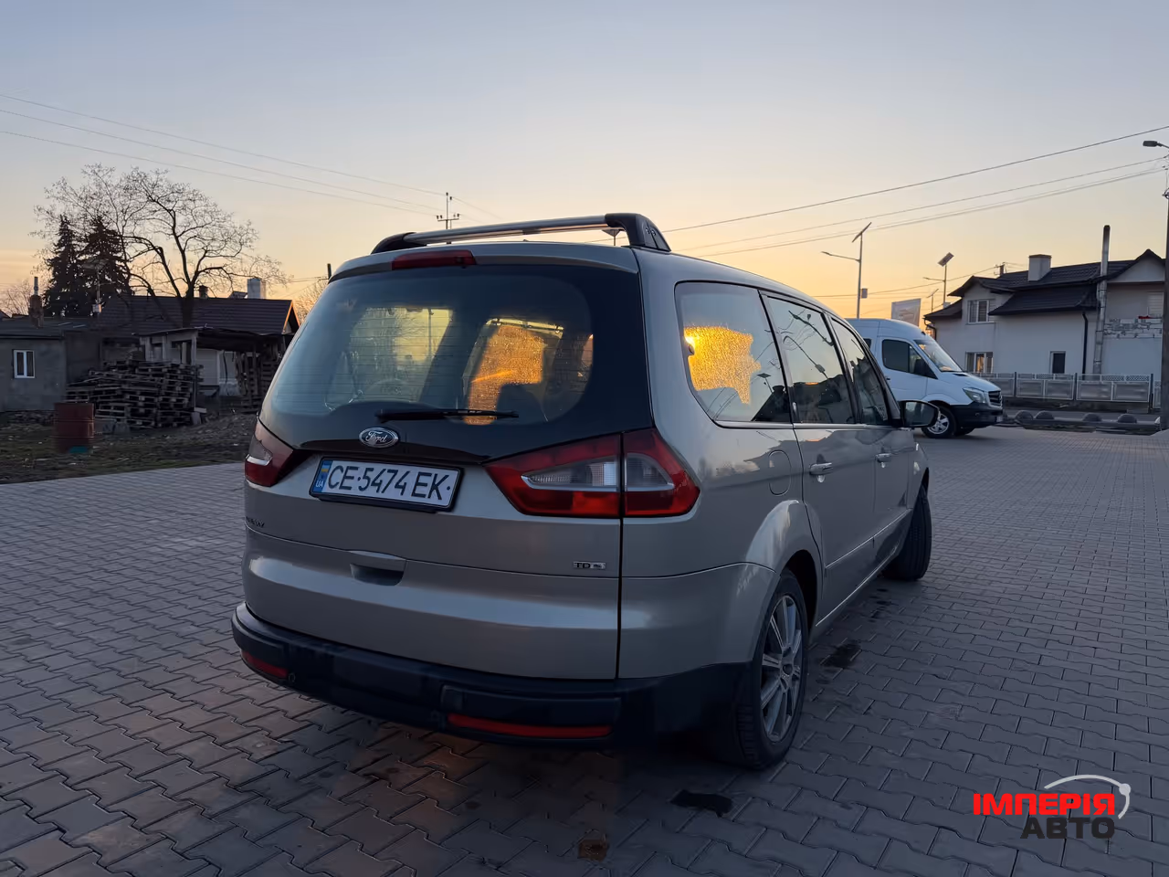 Ford Galaxy - фото 21