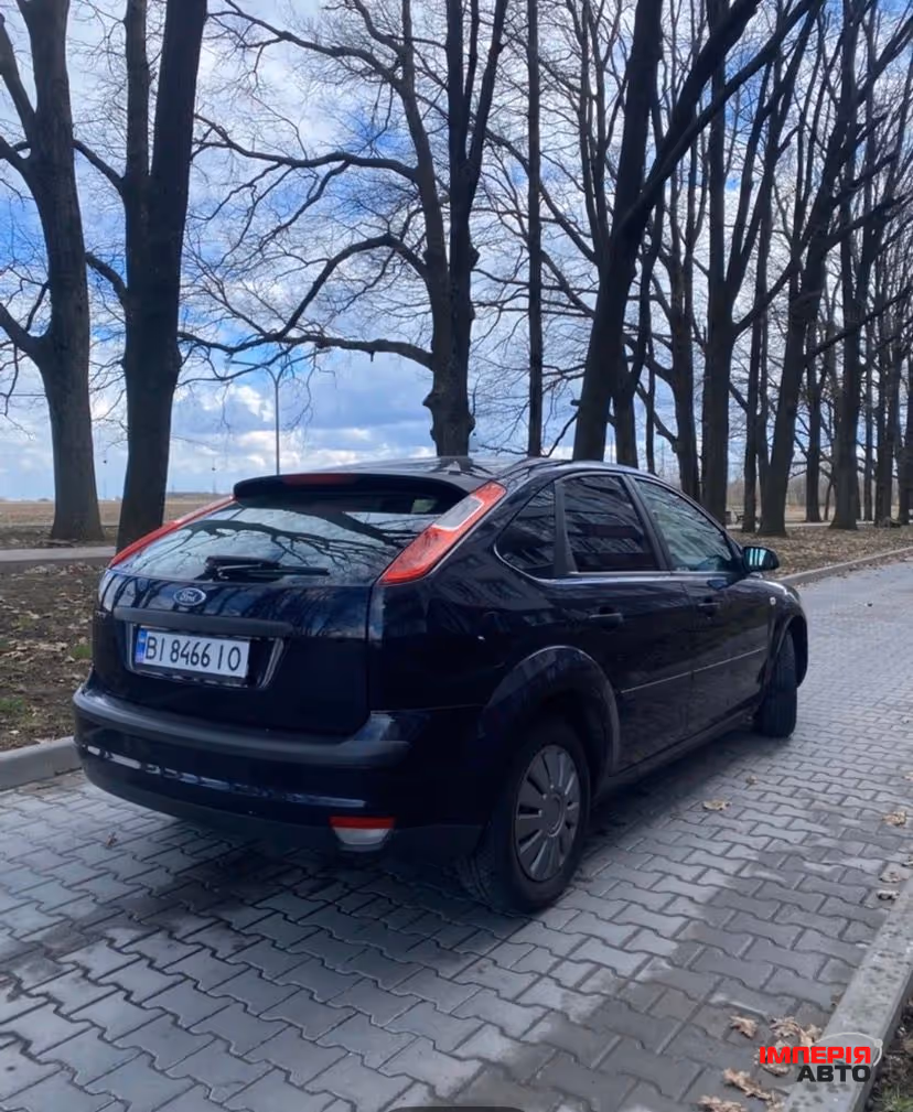 Ford Focus - фото 8