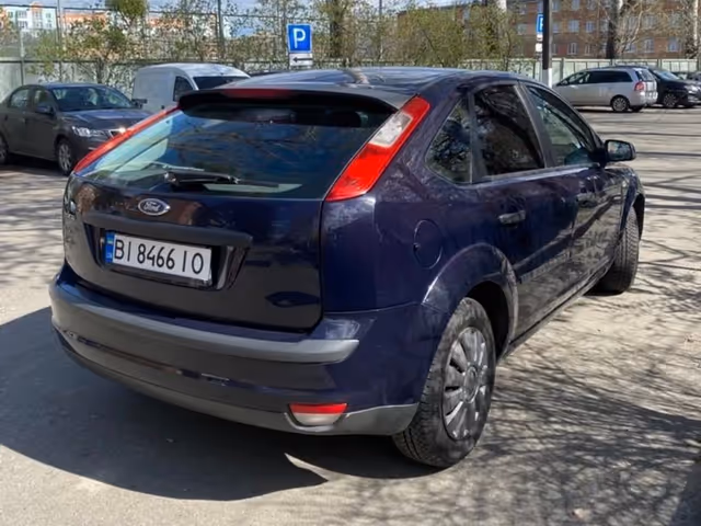 Ford Focus - фото 3