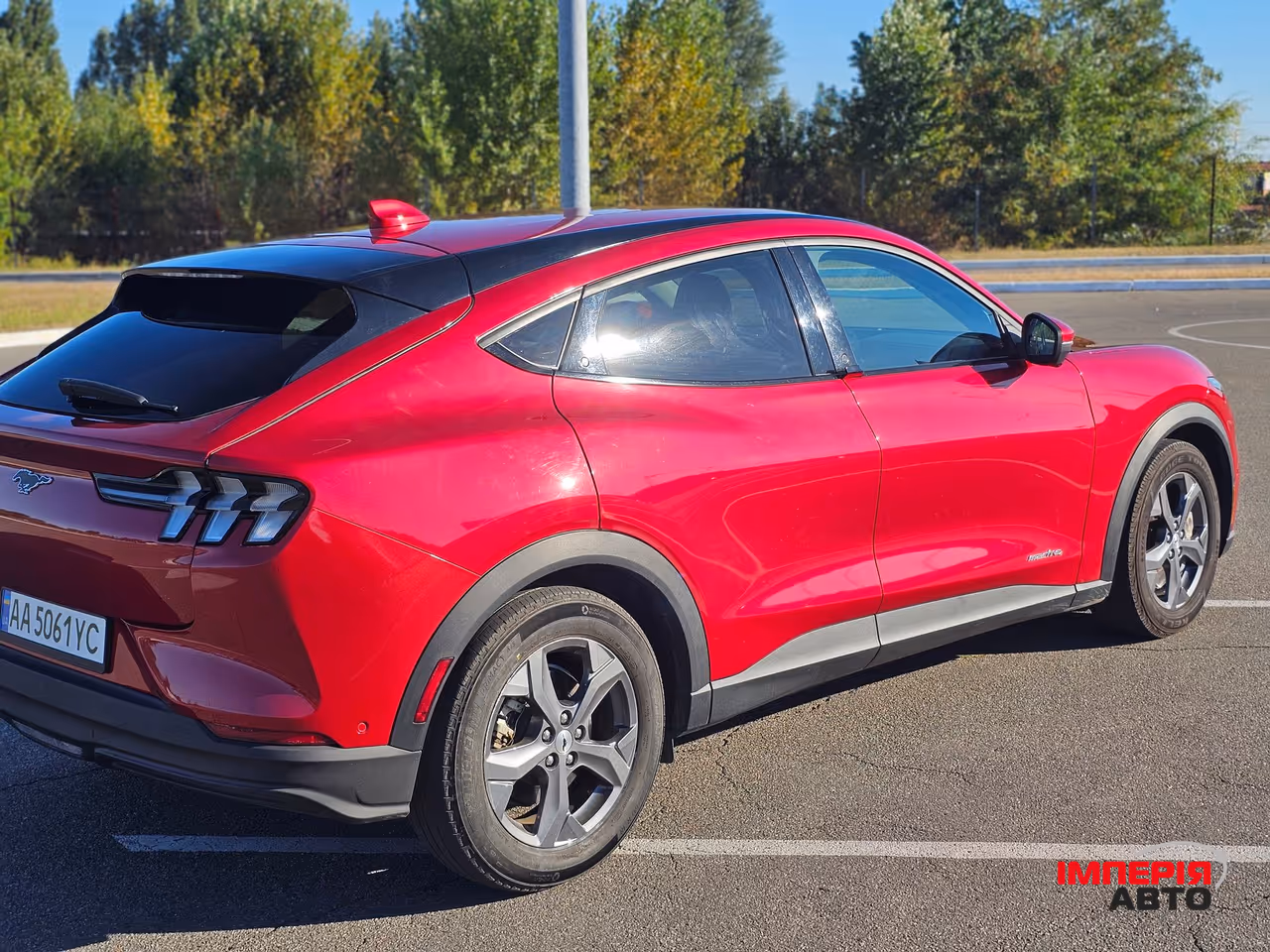 Ford Mustang Mach-E - фото 4