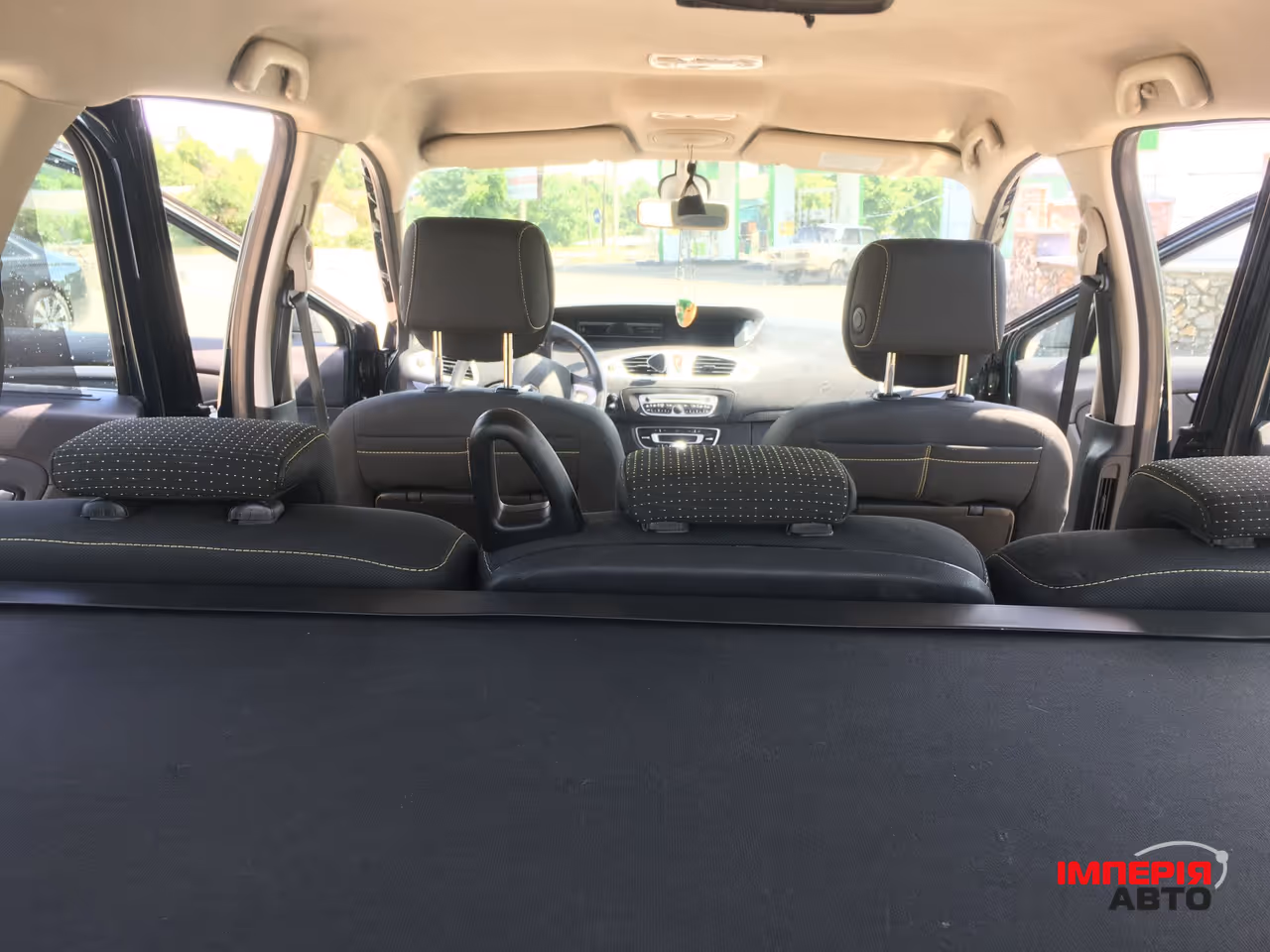Renault Scenic - фото 5