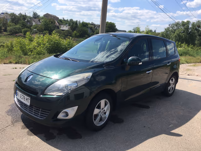 Renault Scenic - фото 3