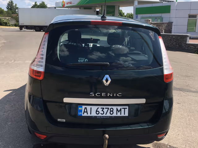 Renault Scenic - фото 2