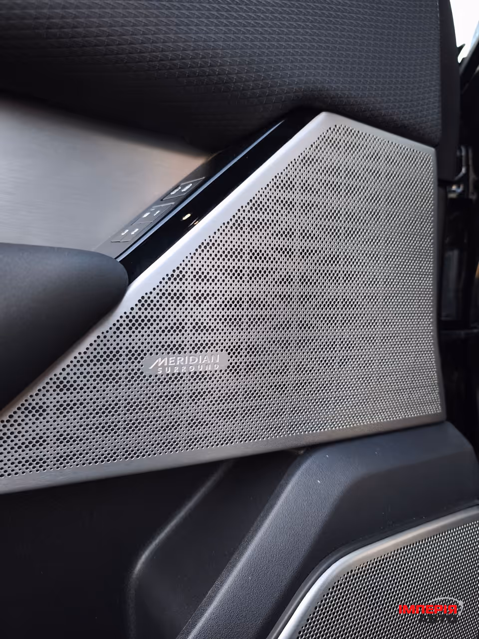 Land Rover Range Rover Velar - фото 16