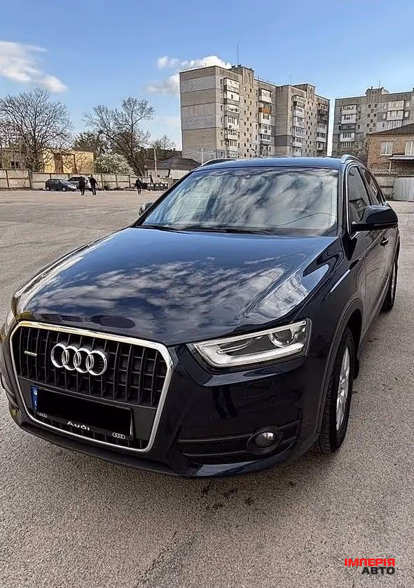 Audi Q3 - фото 1