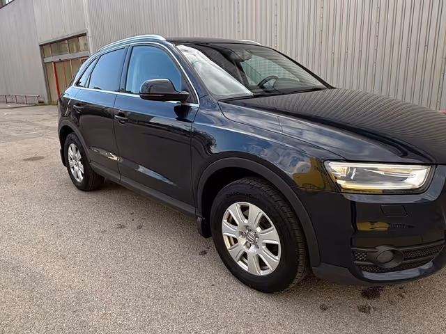 Audi Q3 - фото 2