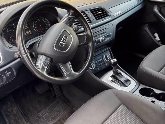 Audi Q3 - фото 5