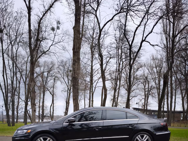 Volkswagen Passat CC - фото 4