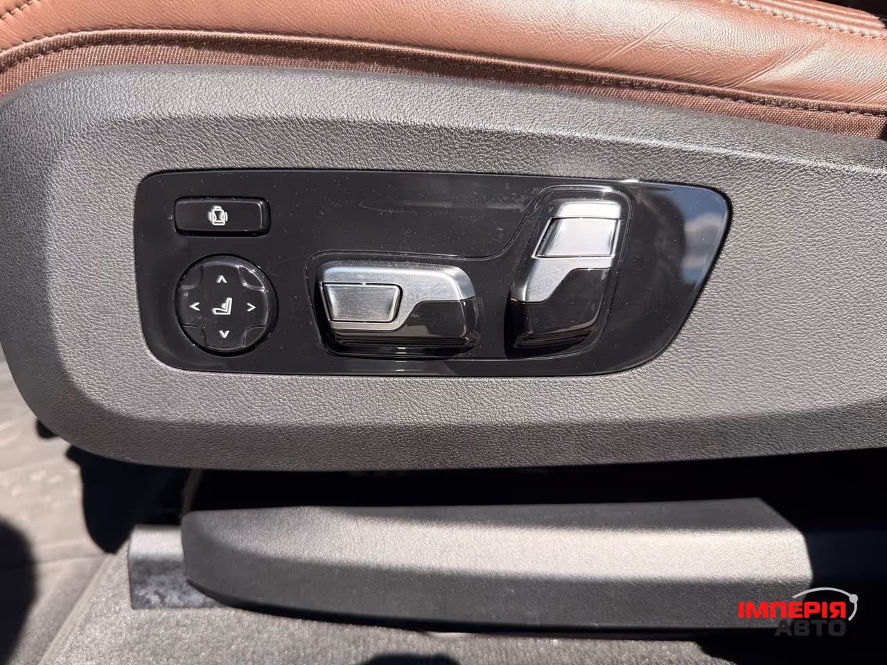 BMW X5 - фото 12