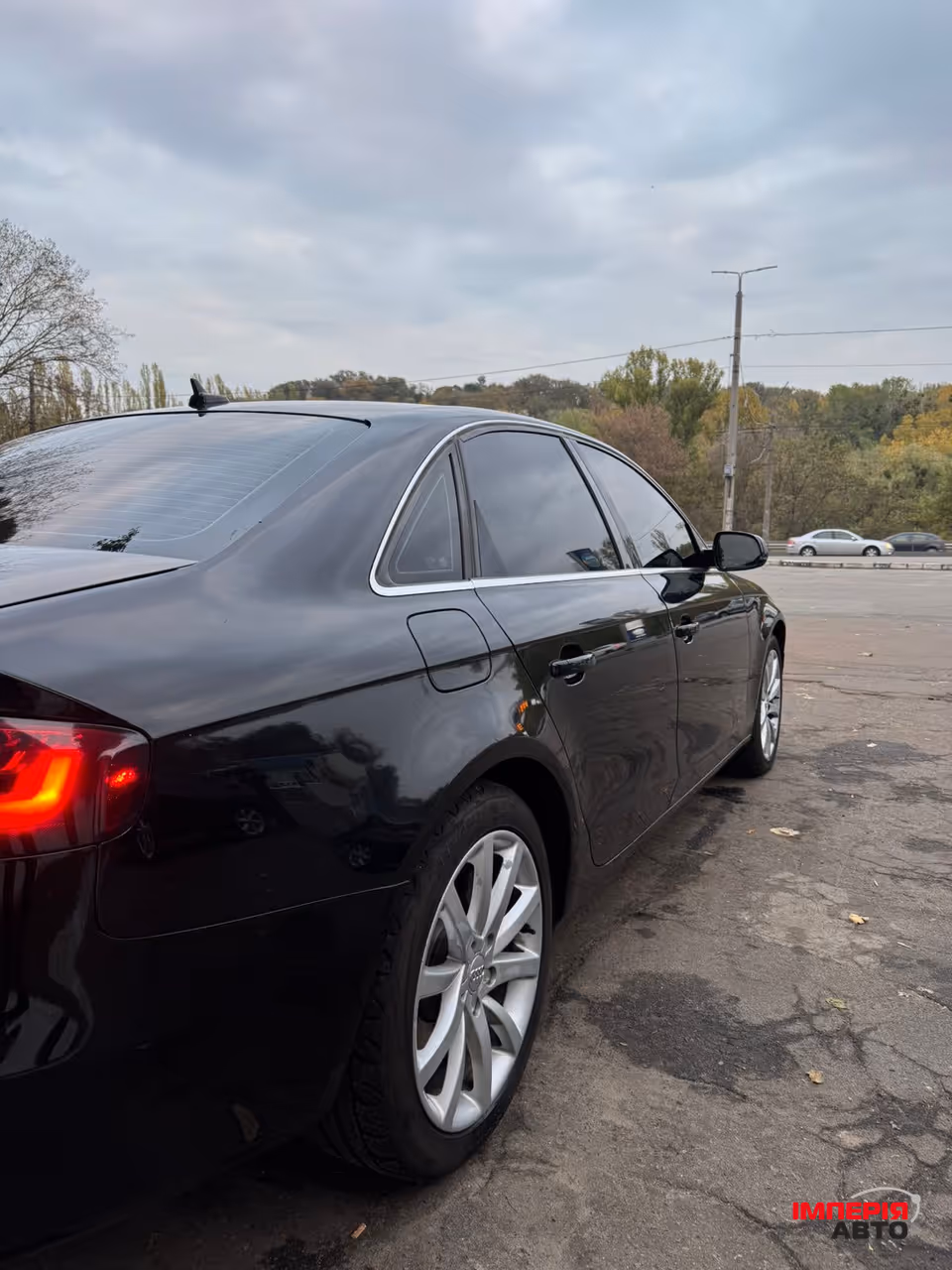 Audi A4 - фото 2