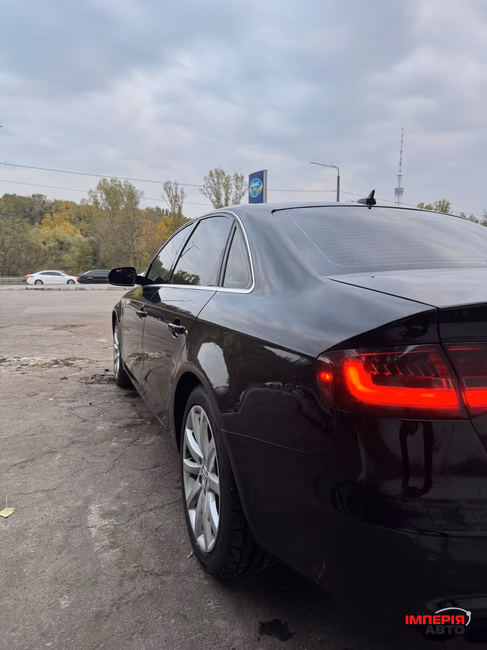 Audi A4 - фото 3