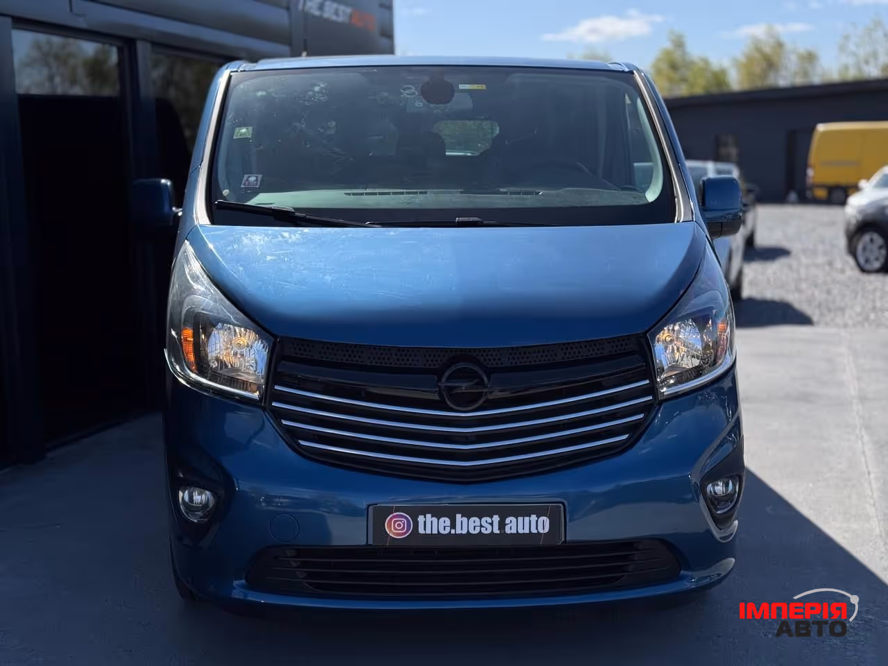 Opel Vivaro - фото 8