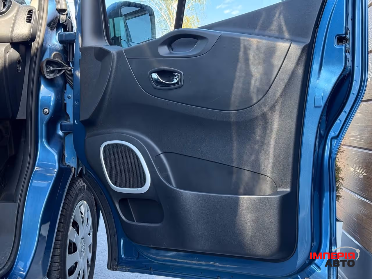 Opel Vivaro - фото 72