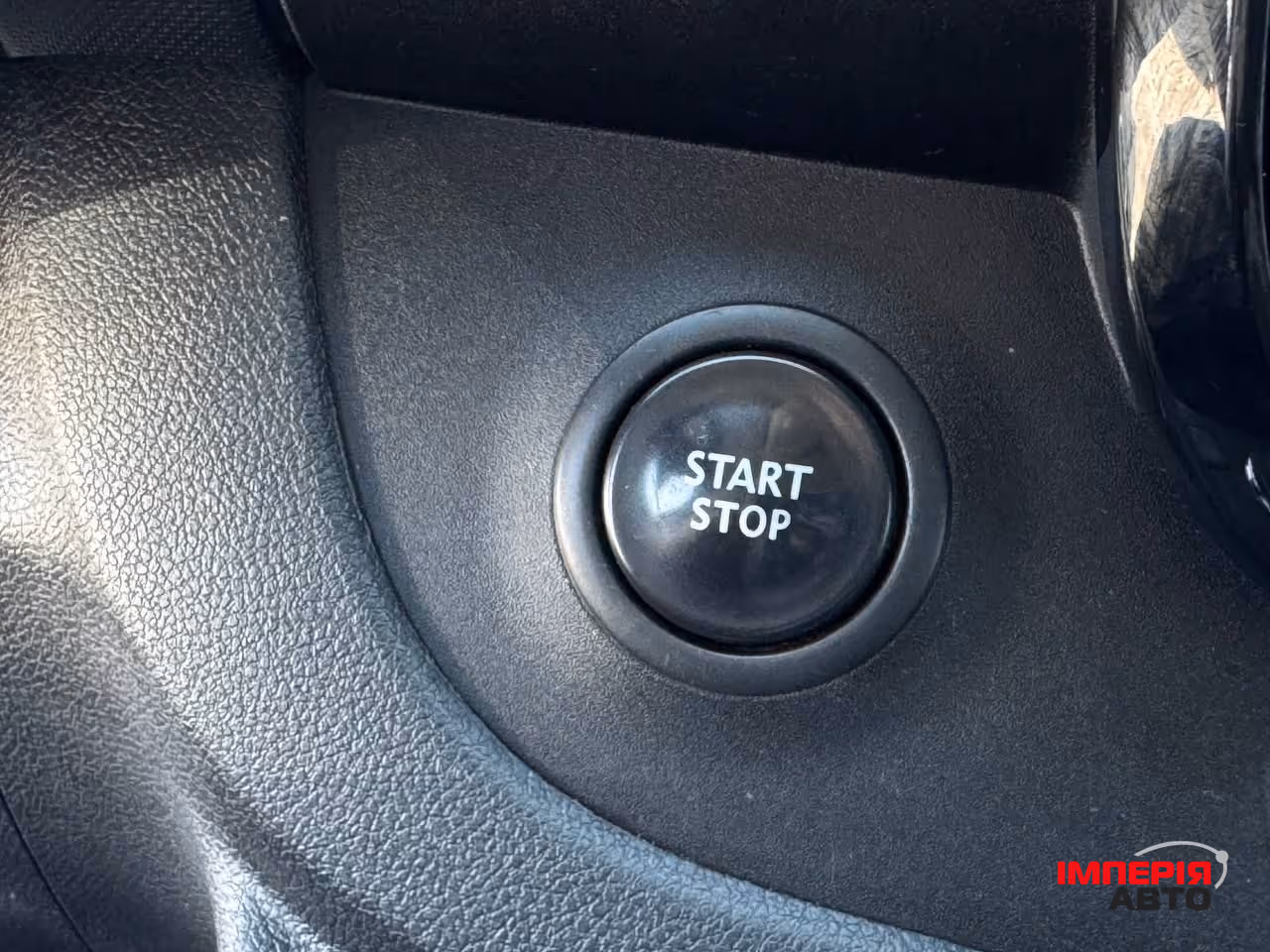 Opel Vivaro - фото 41
