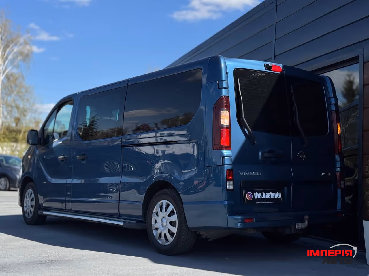 Opel Vivaro - фото 10