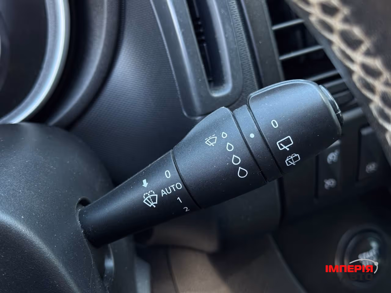Opel Vivaro - фото 46