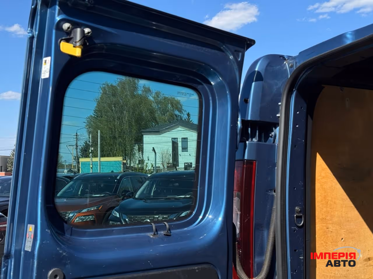 Opel Vivaro - фото 23
