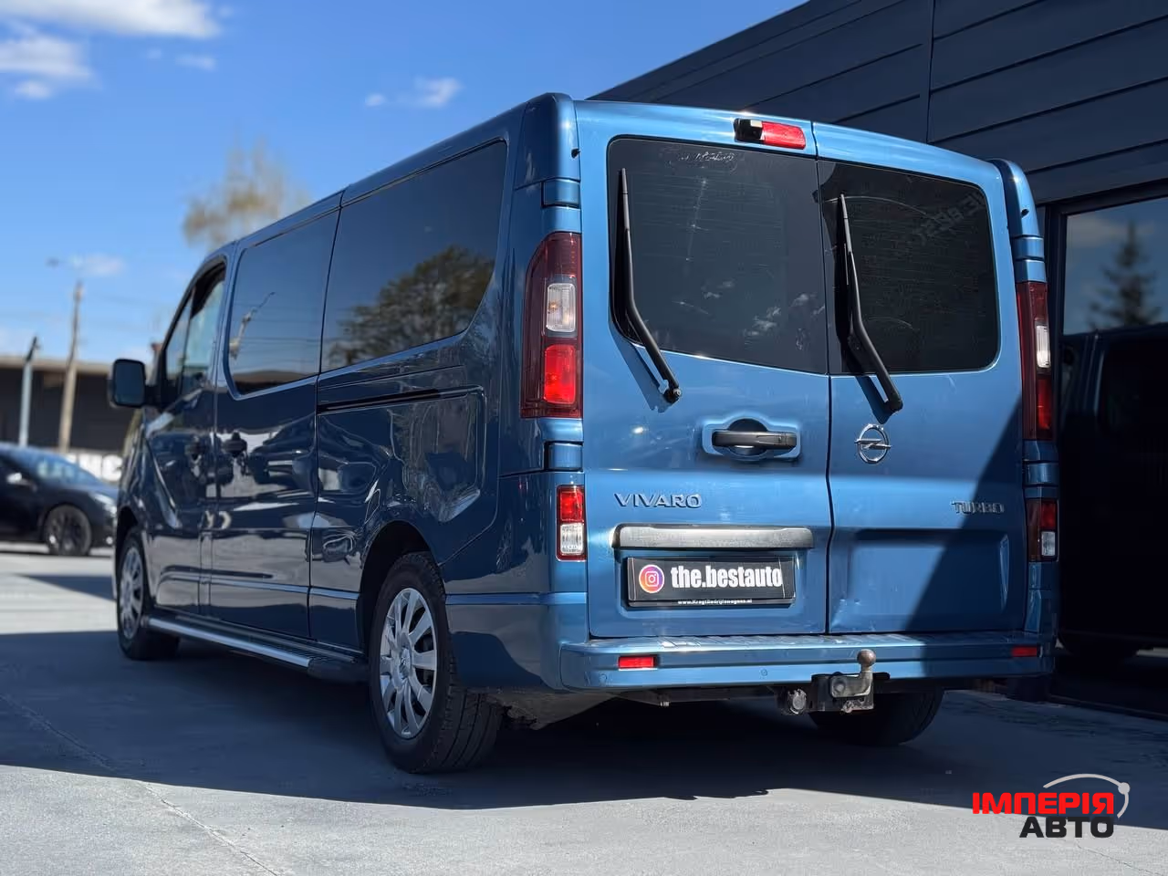 Opel Vivaro - фото 18
