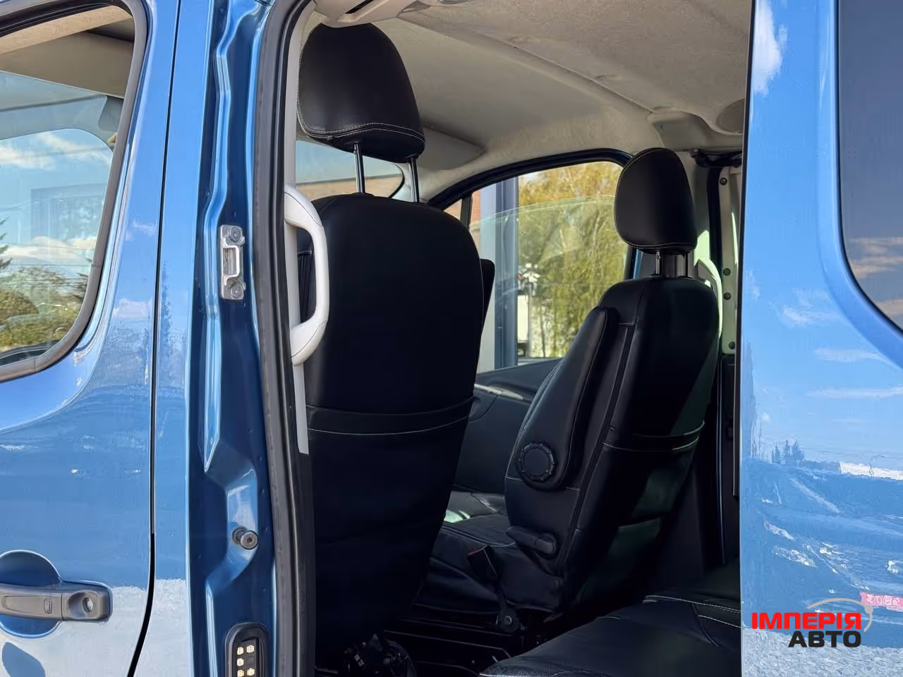 Opel Vivaro - фото 58