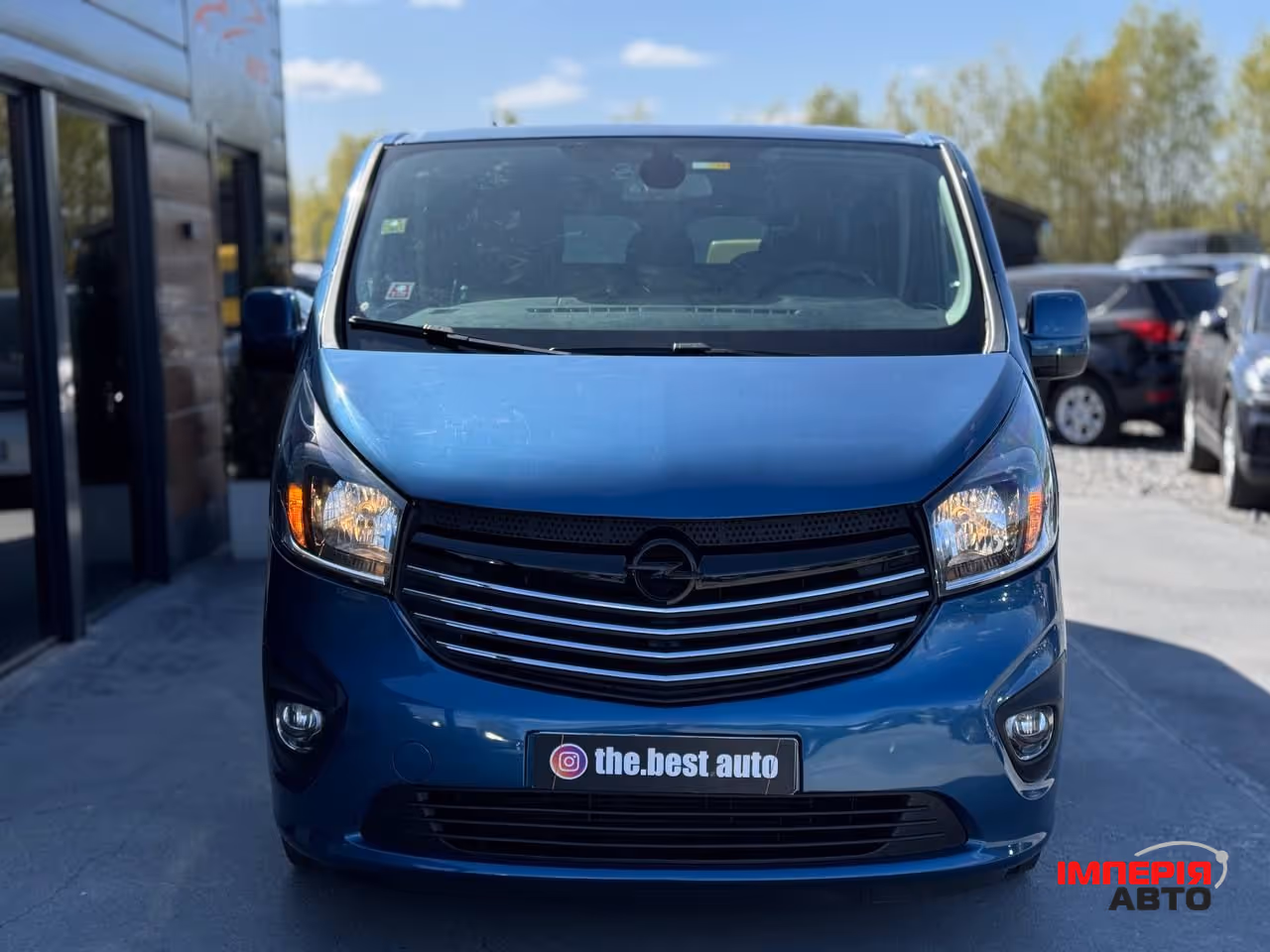 Opel Vivaro - фото 11
