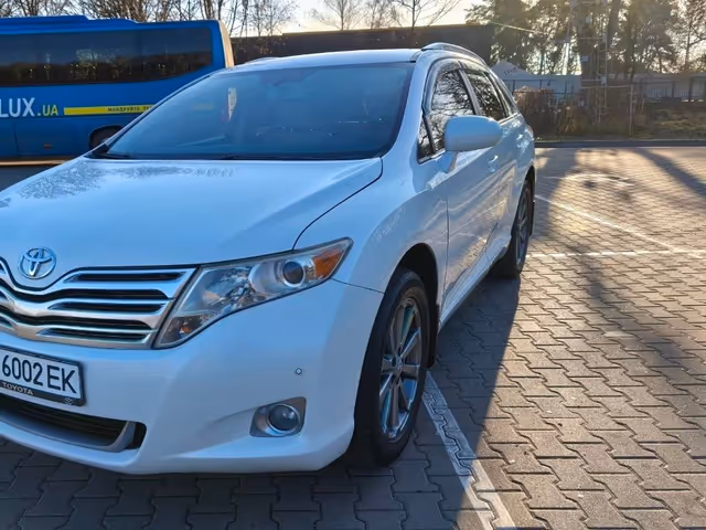 Toyota Venza - фото 2