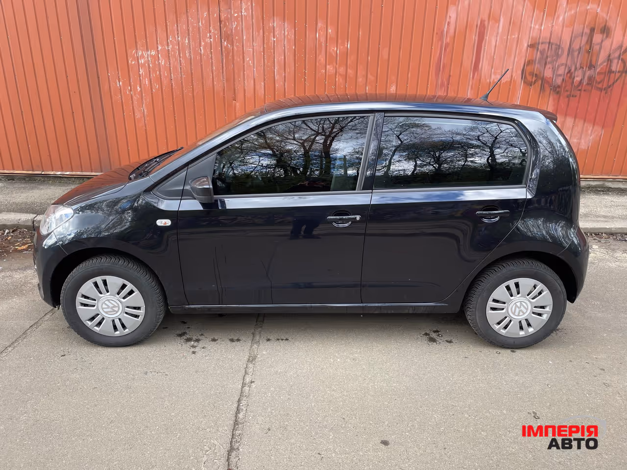 Volkswagen up! - фото 2