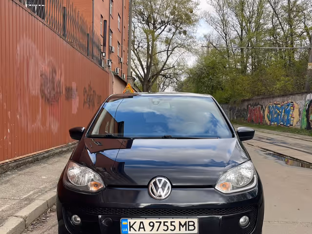 Volkswagen up! - фото 1