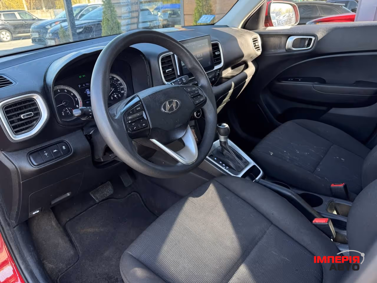 Hyundai Venue - фото 30