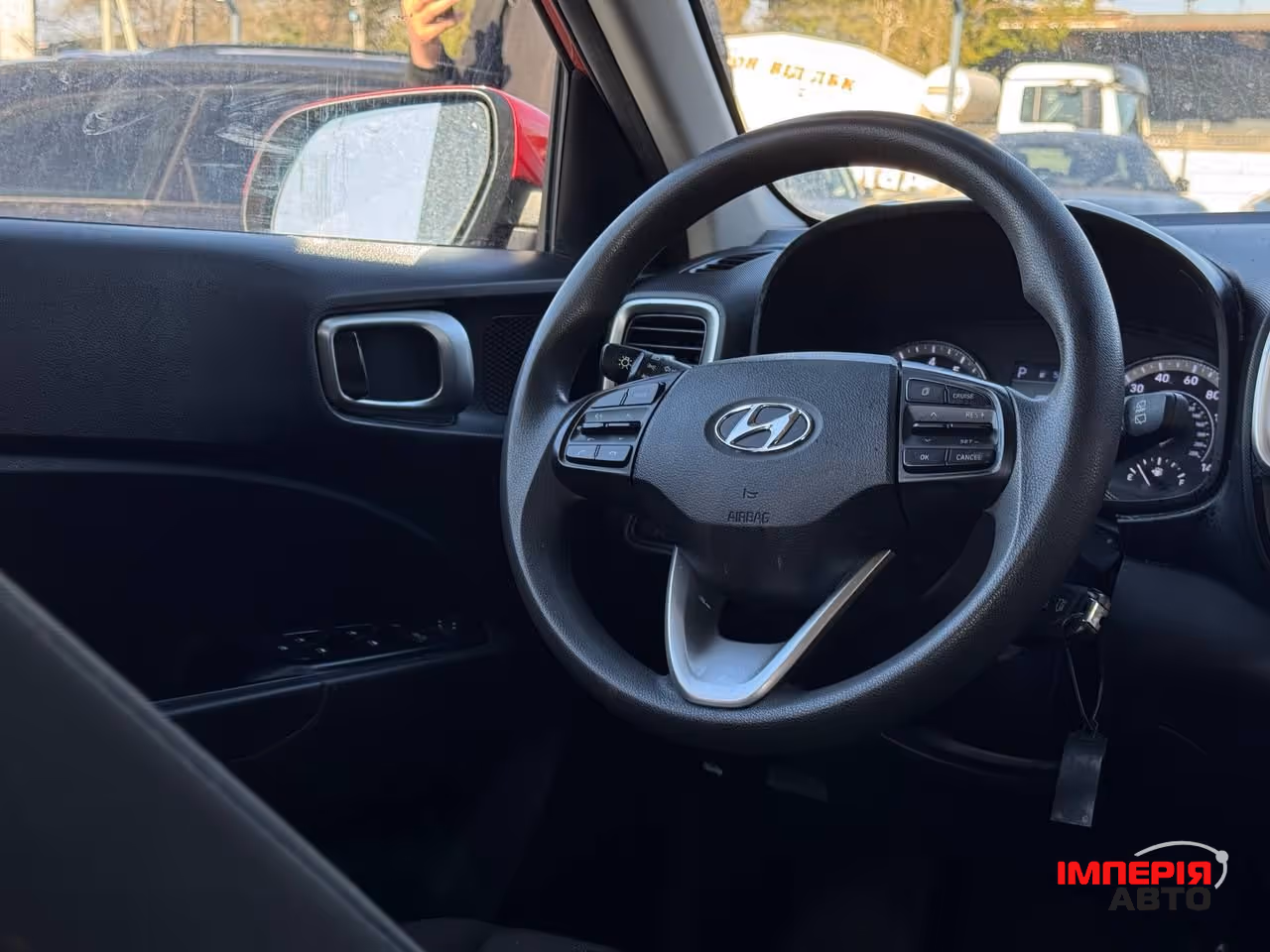 Hyundai Venue - фото 49