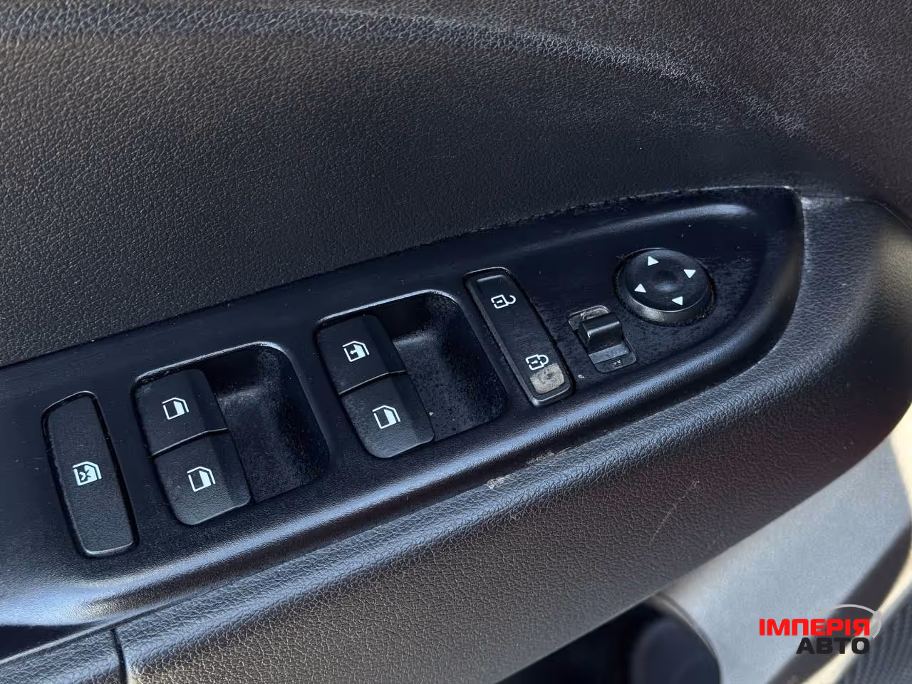 Hyundai Venue - фото 20