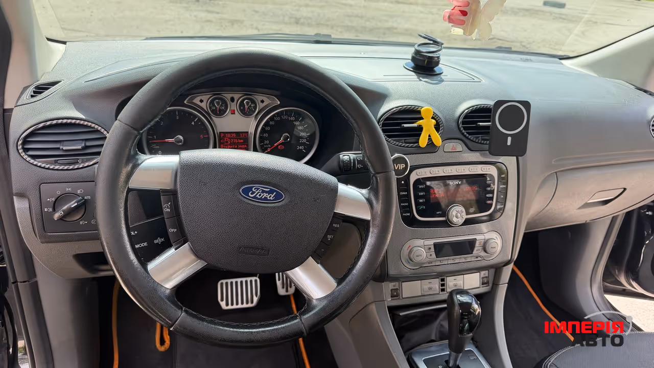 Ford Focus - фото 12
