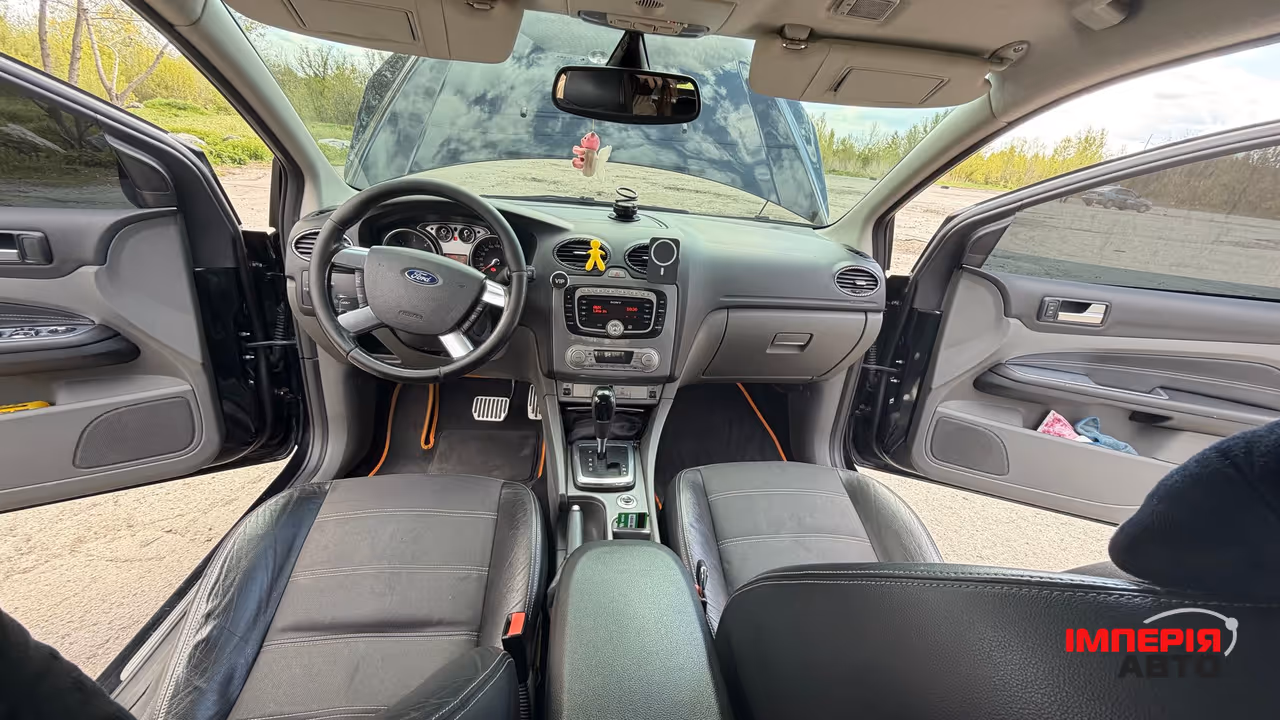 Ford Focus - фото 19