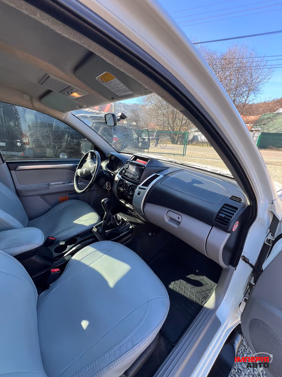 Mitsubishi Pajero Sport - фото 7