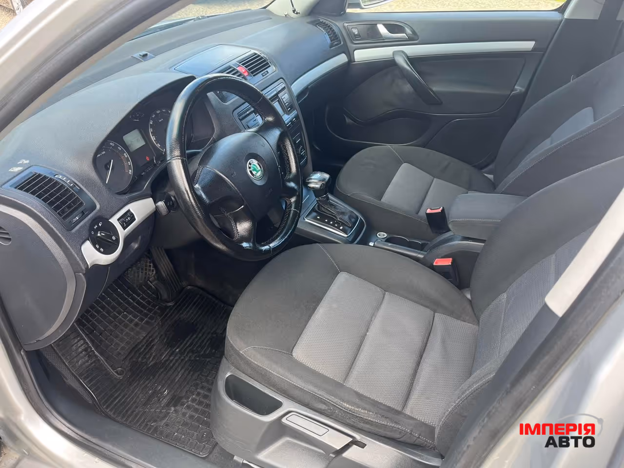 Skoda Octavia - фото 8