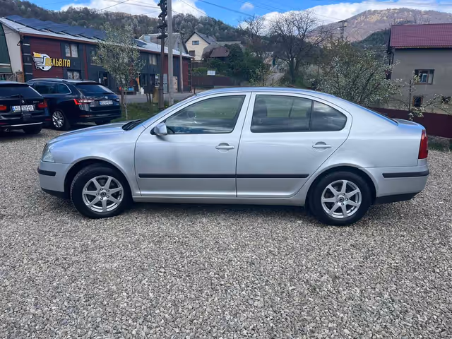 Skoda Octavia - фото 5