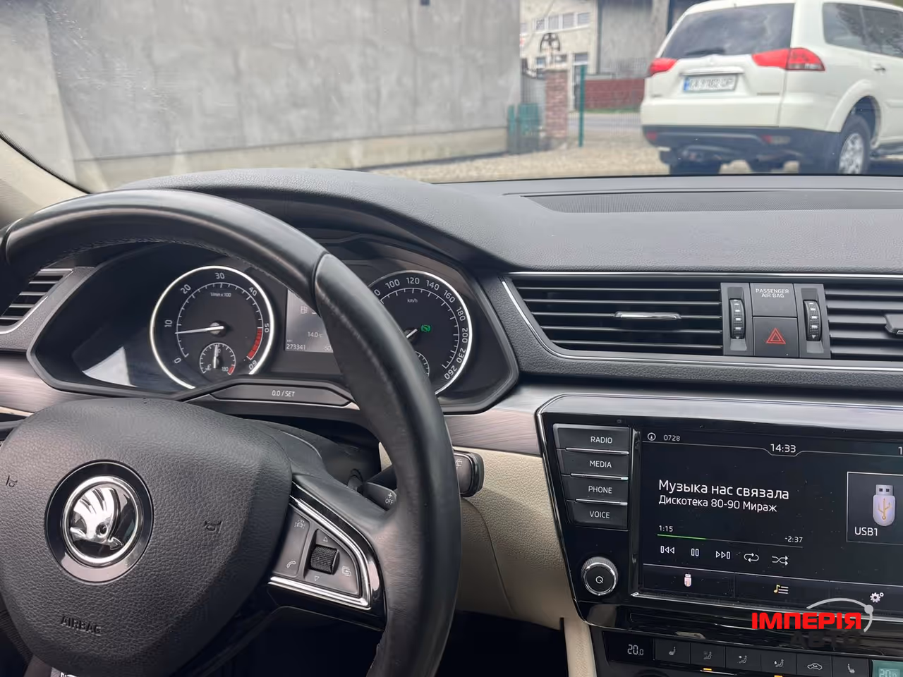 Skoda Superb - фото 15