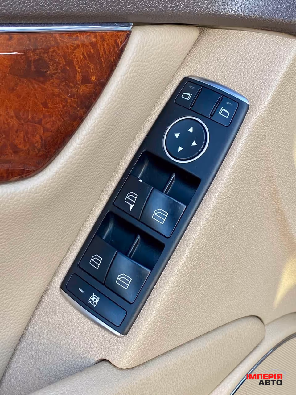 Mercedes-Benz C-Класс - фото 12