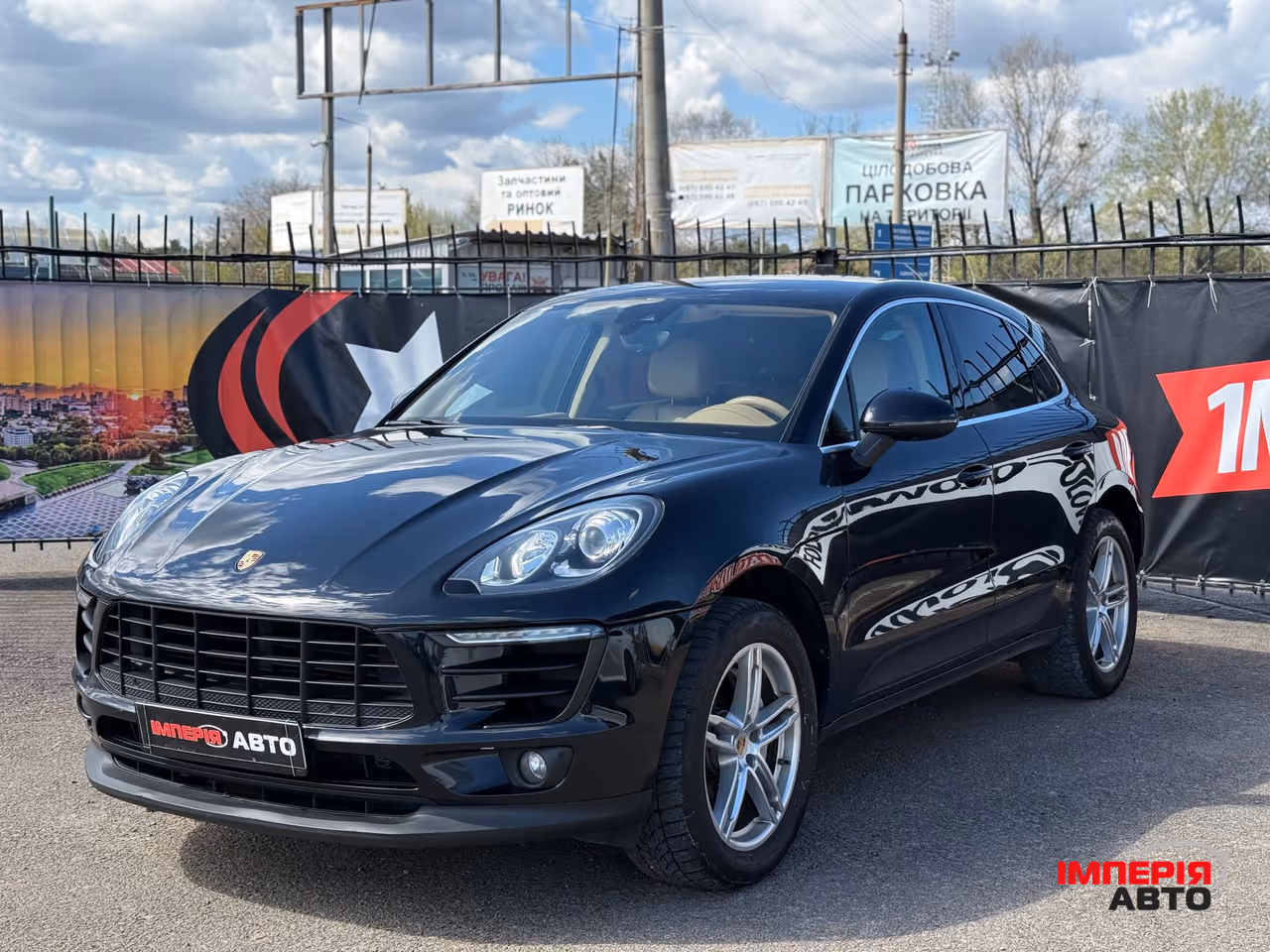 Porsche Macan - фото 1