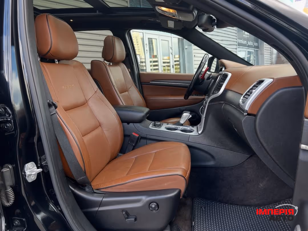 Jeep Grand Cherokee - фото 10