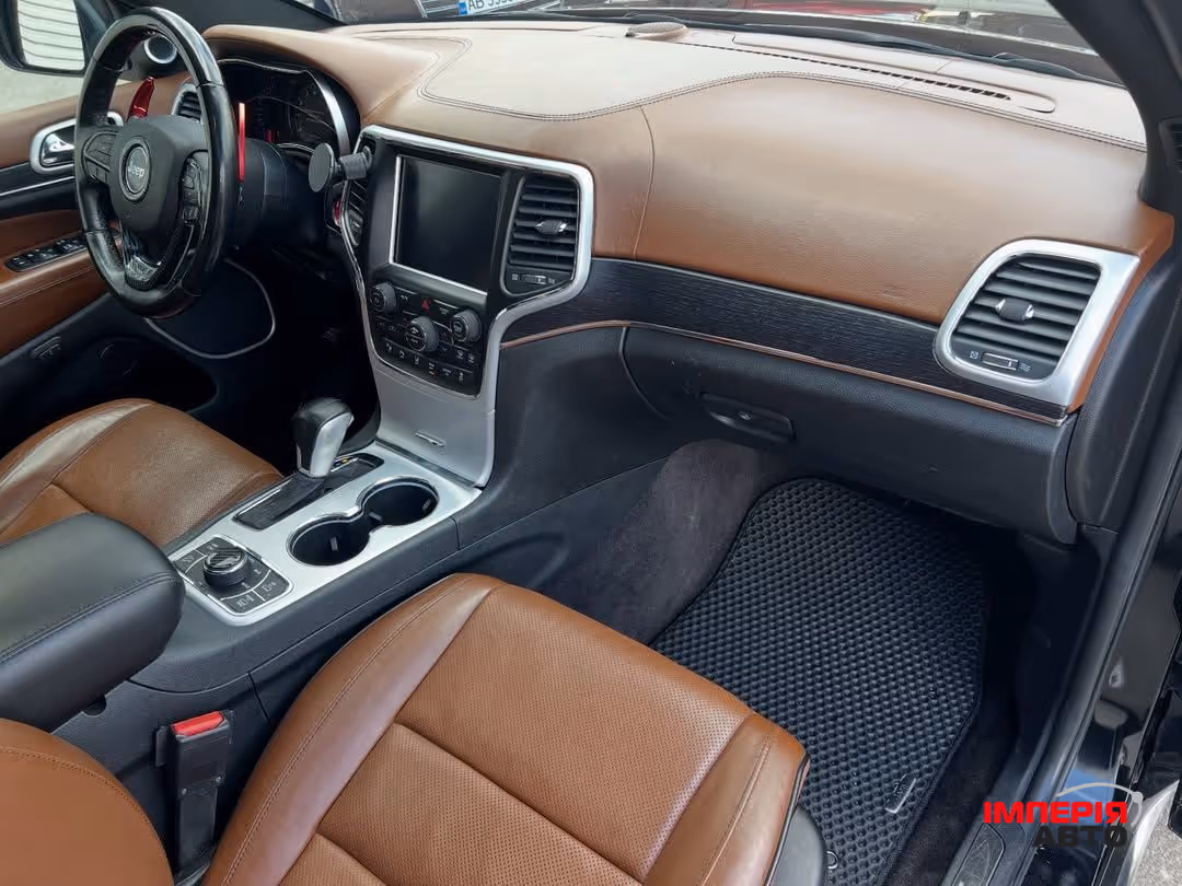 Jeep Grand Cherokee - фото 7