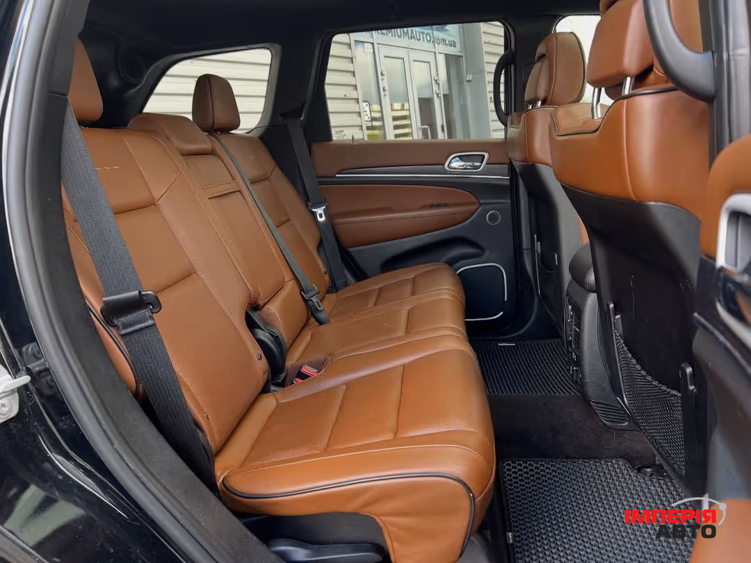 Jeep Grand Cherokee - фото 13