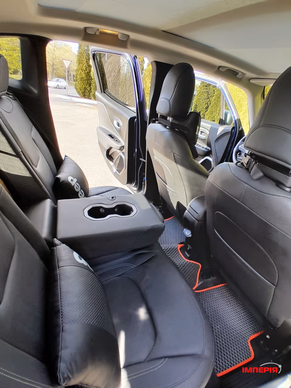 Jeep Renegade - фото 49