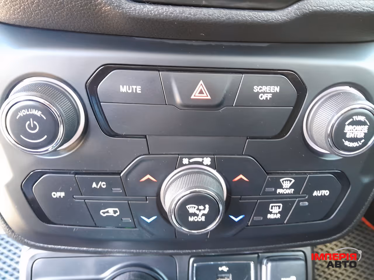 Jeep Renegade - фото 67